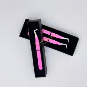 Pinzas para Pestañas de Acero Inoxidable con Punta de Fibra Duradera, Diseño de Corazón Recortado, Recubrimiento en Polvo Rosa Claro, 90 Grados - Product Image 2