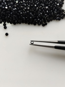 Spinello Nero Naturale 2MM Taglio Brillante Rotondo, Qualità Superiore, Dimensioni Personalizzabili, Gemme Sciolte per Creazione di Gioielli - Product Image 2