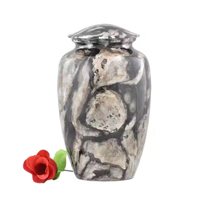Urne funéraire de luxe en pierre et métal en gros, pot commémoratif avec motif artistique en marbre gris et finition émail poli lisse - Product Image 1