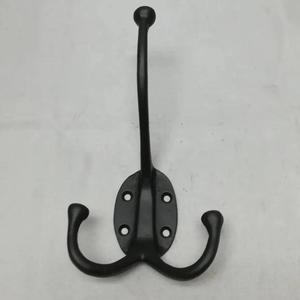 Double patère murale robuste pour chapeaux et peignoirs, quincaillerie métallique de style rustique pour la maison, vente en gros - Product Image 4