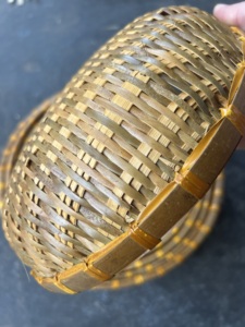 Lot de 5 plateaux de service ronds en bambou 26-36cm du Vietnam pour la présentation de fruits, le service du pain, la présentation alimentaire OEM/ODM, faits à la main - Product Image 4