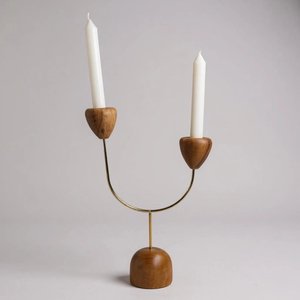 Candelabro Nórdico Moderno de Madera y Latón con 2 Brazos, Portavelas Minimalista para Velas Cónicas, Decoración para Mesa de Comedor y Hogar - Product Image 5