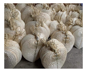 Abanico de Bambú Vintage Único, Colorido, con Hojas de Palma, Recuerdo de Boda - Product Image 1