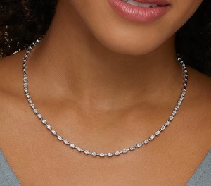 Collar de tenis de oro blanco de 18 quilates con diamantes de corte esmeralda cultivados en laboratorio |   Cadena de Regalo con Diamantes Roy de Lujo para Mujer |   Elegante y Contemporáneo - Product Image 3