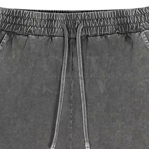 Shorts élégants pour hommes, effet délavé, coupe décontractée, idéal pour la plage et un look décontracté estival. - Product Image 6