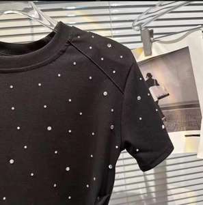 Camiseta de Algodón 100% Transpirable con Pedrería, Cómoda, Estilo Urbano, Alta Calidad, Personalizable, Hecha en Fábrica, Gran Venta - Product Image 3