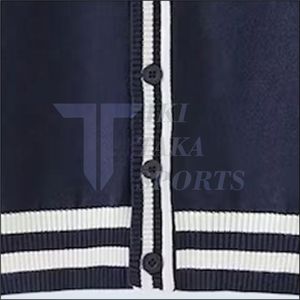 Pull en laine/nylon à col en V pour homme Tiki Taka Sports, cardigan chenille personnalisé style universitaire, design patchwork décontracté pour l'hiver, avec dentelle et motifs de sororités - Product Image 6