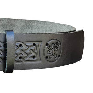 Cinturón de Kilt Rampant Lion Black Belt Highland, Negro con Relieve, Talla Personalizada, Accesorios Tradicionales Escoceses para Tartán - Product Image 2