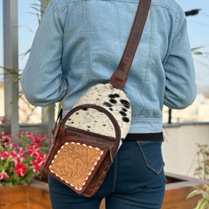 Nuevo pelo mecanizado a mano en cuero genuino Crossbody Sling Bags Western Stylish Women Chest Bags Outdoor Luxury Travel Chest Bags - Product Image 2