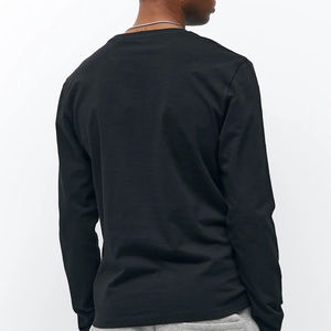 เสื้อยืดสตรีทแวร์แฟชั่นคุณภาพสูงระดับมืออาชีพ ผ้าพรีเมียม ราคาส่ง พร้อมโลโก้ สำหรับผู้ชาย - Product Image 3