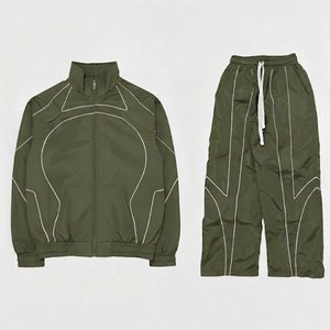 Conjunto Deportivo Urbano para Hombre, Chaqueta Cortavientos de Nailon Oversize con Logotipo Personalizado al por Mayor, Pantalones Holgados, Estilo Hip Hop - Product Image 1