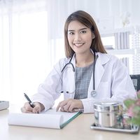 Blouse de laboratoire blanche professionnelle pour femmes, sur mesure OEM, blouse médicale à manches longues, blouse de médecin 100% coton par Waseem Impex