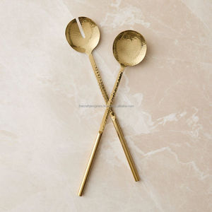 Servidor de Ensalada Minimalista Moderno de Latón, Diseñado para Hogares Contemporáneos con Necesidades de Servicio Decorativo con Estilo - Product Image 1