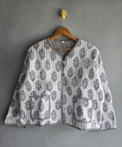 <b>Quilted</b> Jacket Women's V-Neck Floral Embroidery Cotton Three Quarter Sleeve Spring Style Regular Length <b>Single</b> Button Closure - Product Image 1