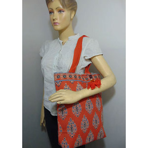 Bolsa de Playa de Lona Ecológica, Gran Capacidad, Resistente, Diseño de Bloques en Negro y Naranja, Cierre de Dos Cremalleras, Almacenamiento para Exteriores - Product Image 2