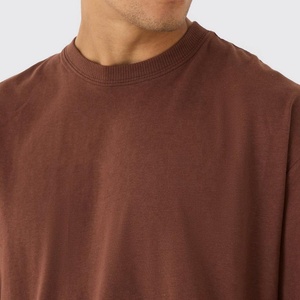 T-shirts surdimensionnés à épaules tombantes en coton épais 220 GSM pour hommes, respirants, personnalisables, haute qualité - Product Image 5