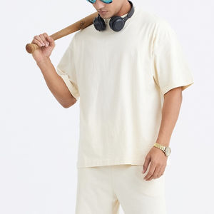 Ensemble décontracté ample pour homme, tenue d'été en deux pièces avec chemise texturée et short assorti, ensemble de vêtements de plage pour homme - Product Image 4