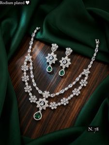 Parure de mariée en laiton plaqué or pour femme : collier ras-du-cou, boucles d'oreilles pendantes, tikka, zircon ethnique, tendance, haute qualité, dernier design - Product Image 3