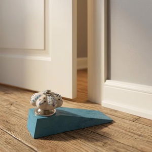 Butée de porte en bois avec bouton en céramique motif floral bleu, design traditionnel, durable, pour entrée - Product Image 3