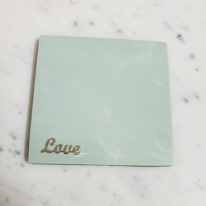 Ensemble de sous-verres en résine grise vierge Geode Sous-verres en époxy avec logo personnalisé d'amour métallique Couleurs et conceptions Mats et tampons en gros - Product Image 1