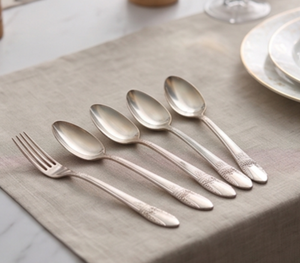 Ensemble de cuillères classiques en acier inoxydable plaqué argent avec long manche, finition miroir, compatibles lave-vaisselle, pour mariage - Product Image 1