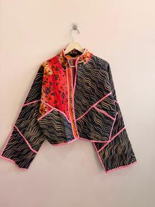 Lot en gros de vestes Kantha artisanales assorties, vintage, réversibles, style bohème, coupe courte Kiara - Product Image 2