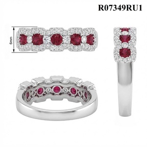 Bague de mariage unisexe en or blanc massif 18 carats de haute qualité avec rubis rond, production rapide, spécialisée dans les bijoux - Product Image 5