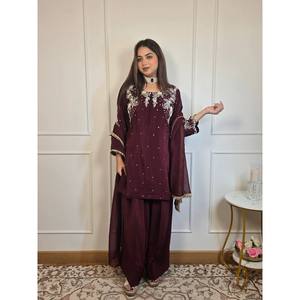 Ensemble haut-bas et dupatta pour femmes, élégant et stylé, pour les occasions spéciales - Product Image 2