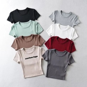 เสื้อครอปท็อปผู้หญิงสำหรับฤดูร้อน คอตั้ง แขนสั้น ทรงปกติ เนื้อผ้านุ่ม - Product Image 1