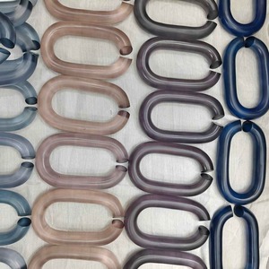 Décoration murale en chaîne de résine colorée, chaîne en acrylique pour la décoration intérieure de la chambre à coucher et du salon - Product Image 1