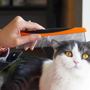 Peignes de toilettage pour animaux de compagnie en plastique personnalisés, robustes, conçus pour les poils épais. - Product Image 6