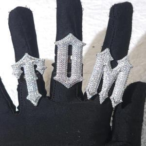 Anillo de Boda Personalizado con Iniciales en Moissanita Helada, Número y Letra Personalizados, Joyería Hip Hop, Plata de Ley con Baño de Rodio, Clásico - Product Image 6