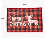 Mantel Individual Navideño WUJI PL22003, Diseño Festivo a Cuadros Rojos y Negros, Poliéster, 29cm X 43cm, Opción de Logotipo Personalizado para Cenas Navideñas