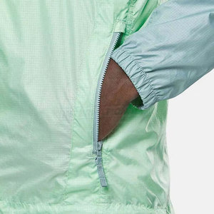 ชุดวอร์มกันลมแบบมีฮู้ดขายดีประจำฤดูหนาว มีซิปและกระเป๋า ดีไซน์เฉพาะตัว ระบายอากาศได้ดี น้ำหนักเบา สีพื้น - Product Image 5