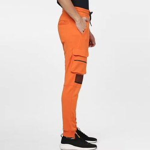 Pantalon de jogging cargo orange pour homme, coton respirant et écologique, séchage rapide, avec cordon élastique et plusieurs poches, idéal pour l'été - Product Image 5