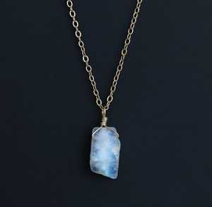 Collier pendentif en fil de pierre de lune brute, cristal de guérison, pierre naturelle spirituelle, bijou bohème en pierres précieuses, cadeau - Product Image 3