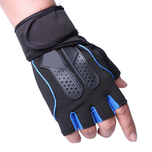 Gants de musculation avec couches de confort et sangle réglable pour la protection musculaire en salle de sport - Product Image 3