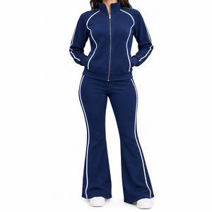 Conjunto Casual de Dos Piezas para Mujer, Chaqueta de Forro Polar con Pantalones Acampanados, Tela Suave y Cálida, Ropa de Invierno Personalizada al por Mayor, Estilo Diario - Product Image 1