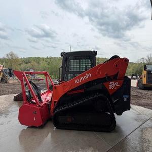 Chargeuse compacte sur chenilles Kubota SVL97-2 avec attache broyeur pour le défrichement forestier, équipement de construction 4x4 P1 - Product Image 1
