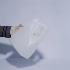 ถังพลาสติก HDPE ขนาด 4 ลิตร แบบกำหนดเอง สำหรับน้ำมันเบนซิน น้ำมันเครื่อง และน้ำมันหล่อลื่น พร้อมฝาเกลียวแบบเปิดง่าย - Product Image 4