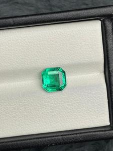 พลอยมรกตสีเขียวธรรมชาติทรงแปดเหลี่ยมสำหรับทำเครื่องประดับ - Product Image 4