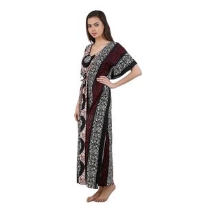 Bata Larga Estampada para Mujer, Cuello en V, Manga Corta, Holgada, con Patrón Geométrico, Ropa de Dormir de Verano, 100% Poliéster Tejido - Product Image 1