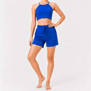 Tenue d'été élégante pour femme avec crop top assorti et short à taille ajustable avec poches pour un confort quotidien - Product Image 5