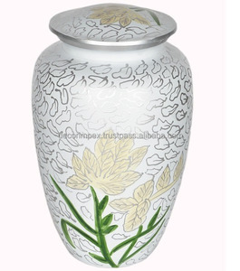 Urna Moderna de Latón Metálico Hecha a Mano para Cenizas Humanas, Urna Funeraria Decorativa Elegante para Adultos - Product Image 4