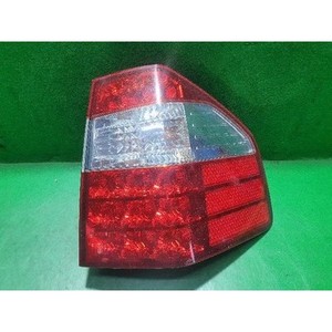 ชุดไฟท้ายขวา Mohave ปี 2008-2016 มือสอง ของแท้ OEM 924022J000 - Product Image 1