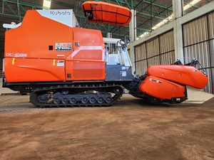 DC108X 108HP High-Performance Combine <b>Harvester</b> Gear Drive Diesel Engine Multi-Crop Rice <b>Corn</b> Wheat Agricultural Machine - Product Image 3