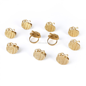 Vente chaude doré en forme de citrouille rond de serviette cercle en métal boucle de serviette décoration de table rond de serviette Halloween spécial - Product Image 3