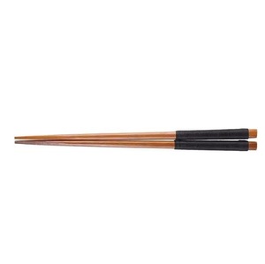 Ensemble de baguettes artisanales en bois d'acacia finition brun clair par Curio Craft - Product Image 2