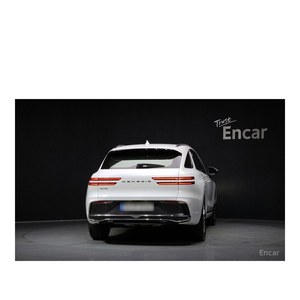 Genesis GV70 2.5T 2024, Gasolina, 2WD, con Caja de Cambios Automática, Asientos de Cuero, Cámara Trasera, 21,627 km, Volante a la Izquierda - Product Image 4