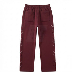 Pantalon décontracté pour homme à jambe droite avec strass élégants pour les soirées, les événements et le streetwear contemporain - Product Image 2